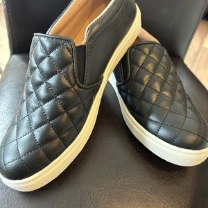 Black fashion sneakers